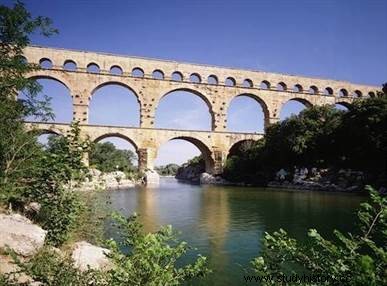 Pont du Gard, historia del mayor acueducto romano 