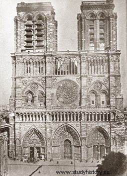 Catedral de Notre Dame de París - Construcción e Historia 