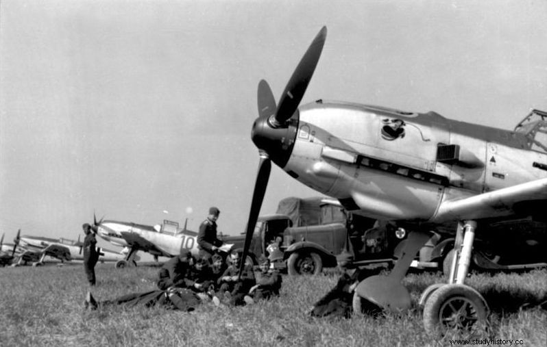 Los mitos de  los pocos  y  nosotros solos . O por qué la Alemania nazi no pudo ganar la Batalla de Gran Bretaña 