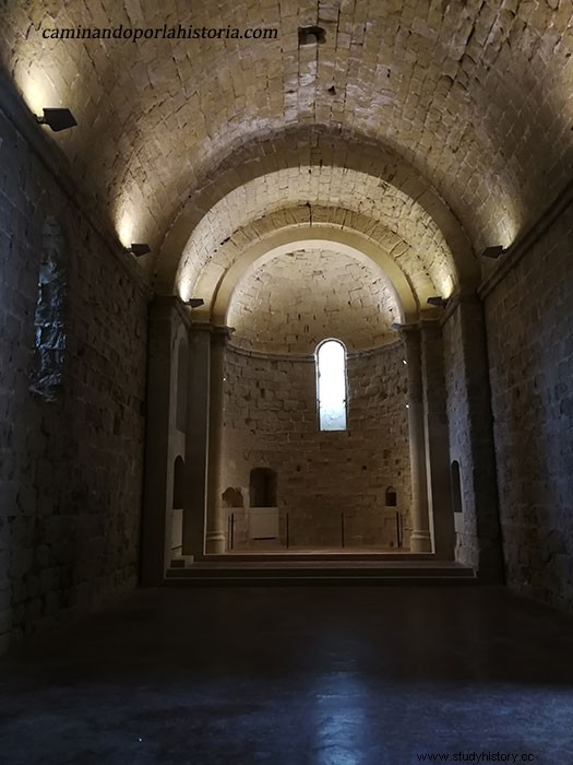 Castillo de Miravet, refugio templario a orillas del río Ebro. 