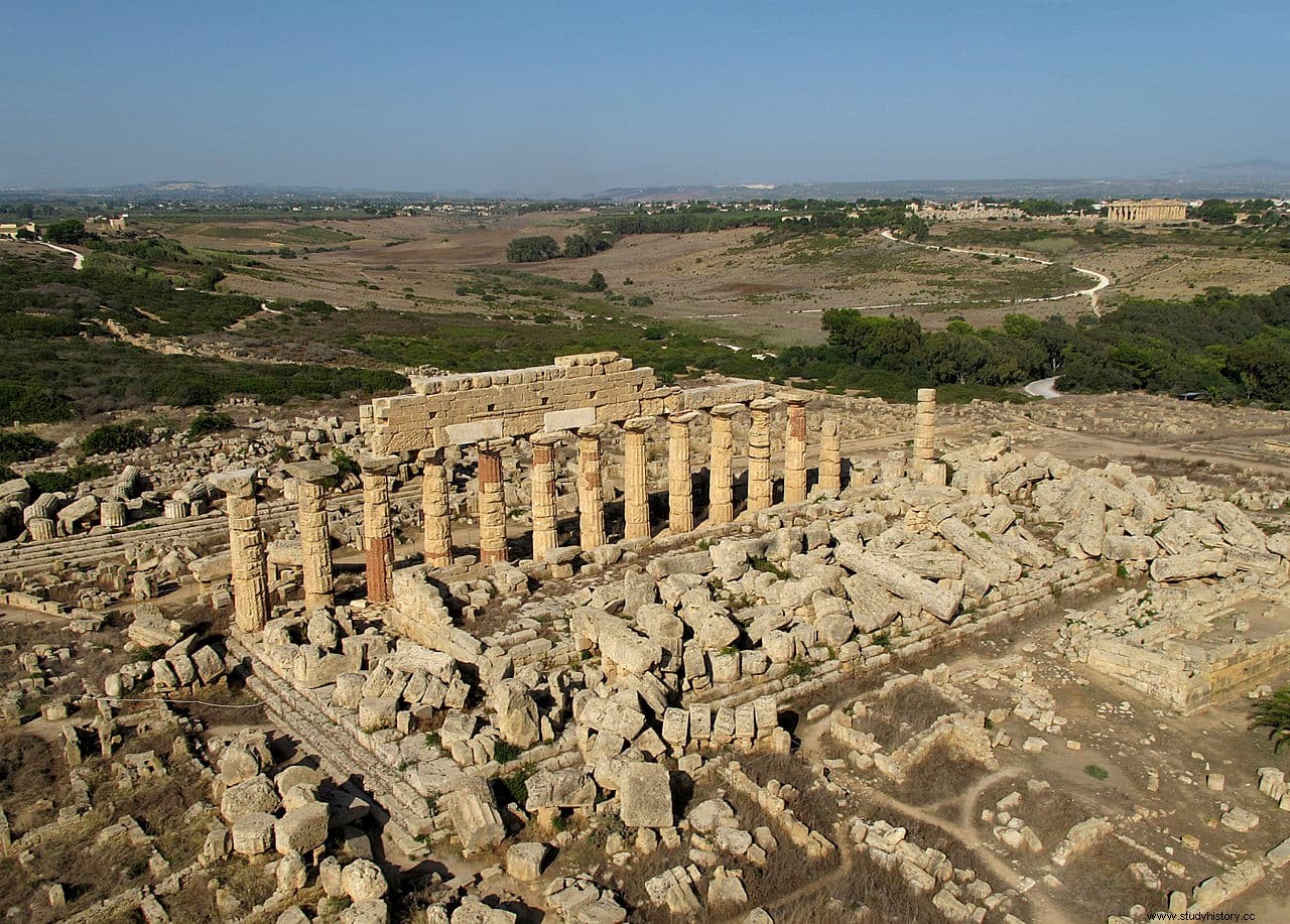 完全に保存されている唯一の古代ギリシャ都市セリヌンテ 