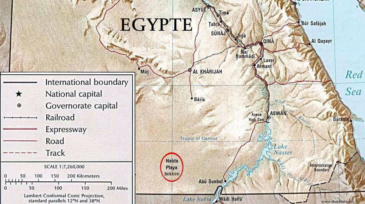 El cromlech de Nabta Playa en Egipto, mil años más antiguo que Stonehenge 