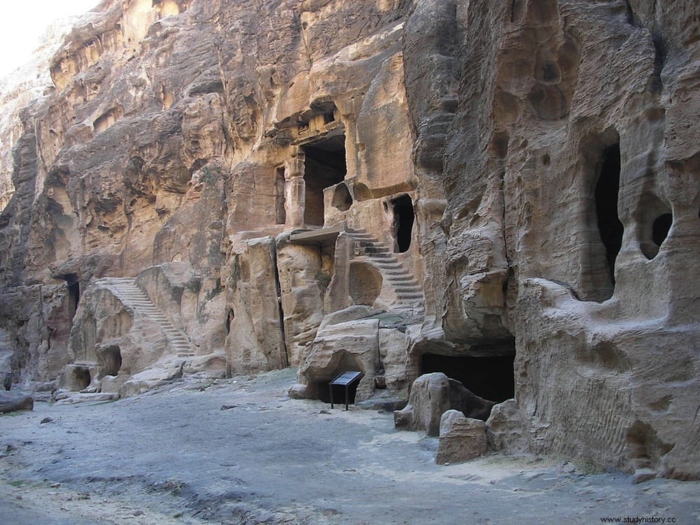 La otra Petra, situada a pocos kilómetros al norte de la famosa ciudad nabatea. 