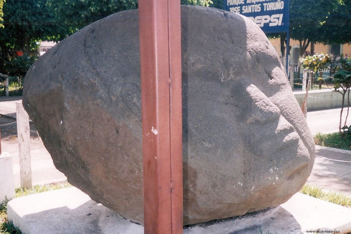 Los escultores prehispánicos de cabezas y barrigas de Monte Alto, en Guatemala, conocían las propiedades magnéticas de las rocas 