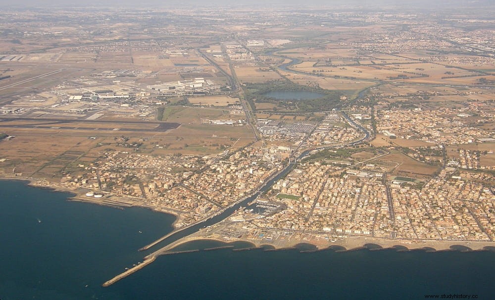 Portus, el puerto de Roma construido por el emperador Claudio que acabó siendo devorado por los sedimentos 