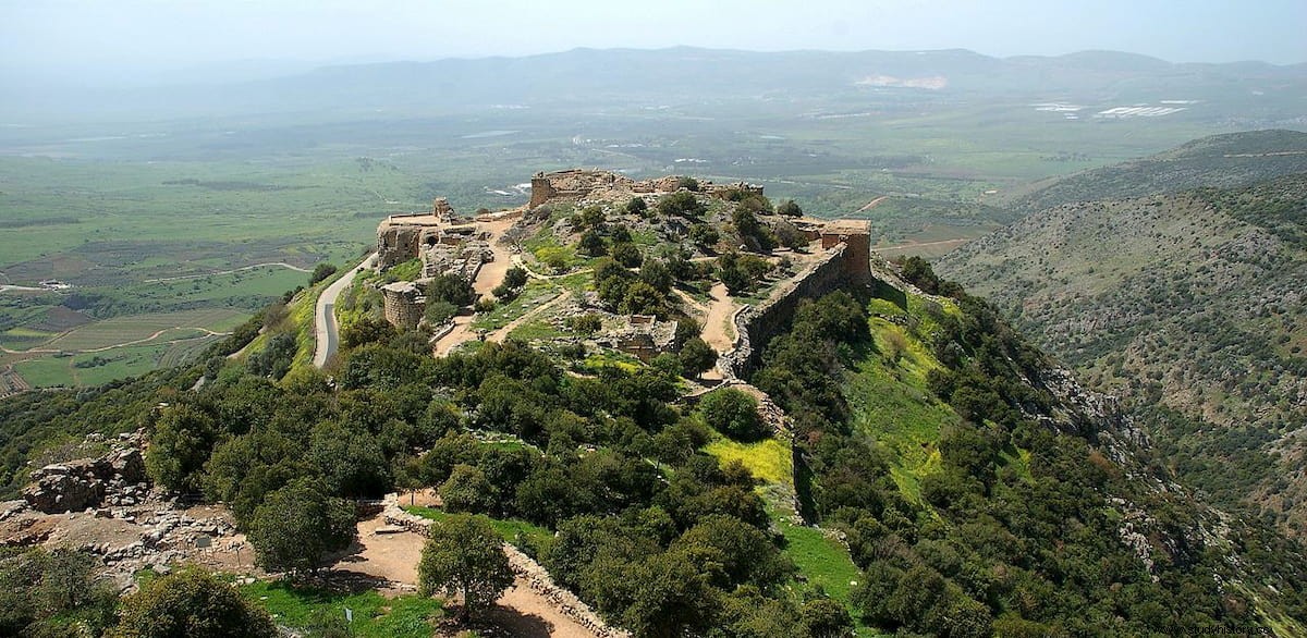 제6차 십자군을 막기 위해 건설한 이슬람 성 니므롯 요새(Nimrod Fortress) 