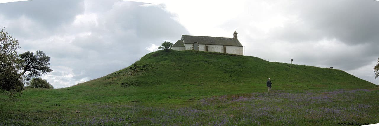 El impresionante túmulo neolítico de Saint-Michel en Carnac 