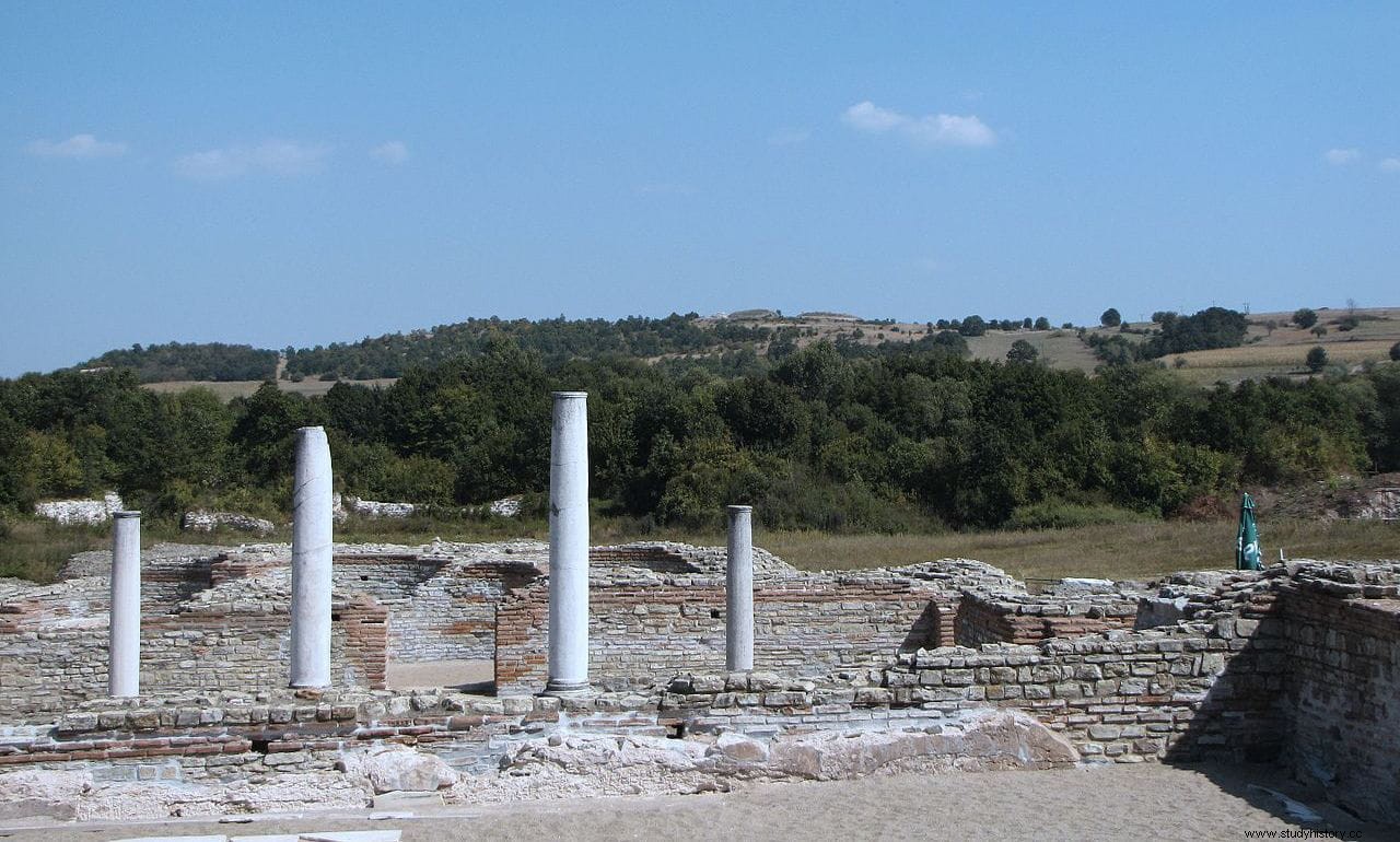 Felix Romuliana, el gran palacio del emperador romano Galerio en Serbia 