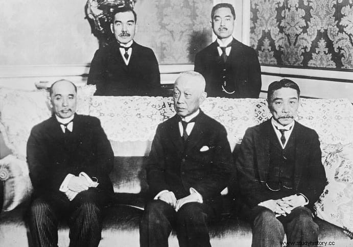 1919年に日本が提案した人種平等条項をアングロサクソン諸国が拒否したとき 