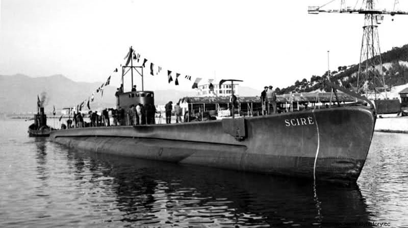 Cuando los italianos atacaron a la Royal Navy en Alejandría utilizando torpedos tripulados, durante la Segunda Guerra Mundial. 