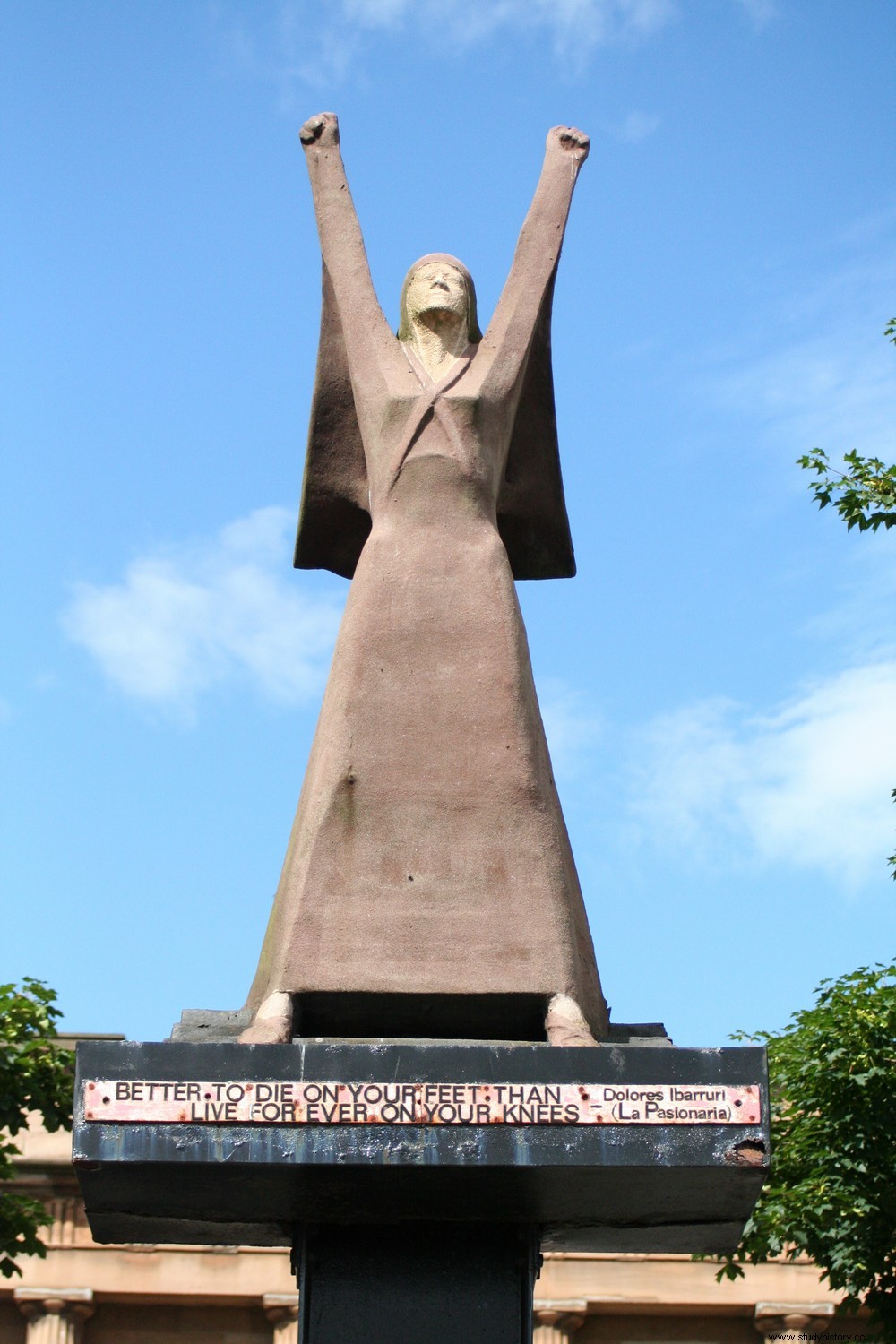 Dolores Ibárruri, La Pasionaria 