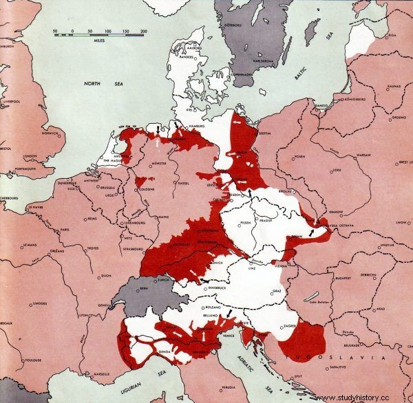 ¿Cómo era realmente su vida diaria en el búnker de Hitler? 