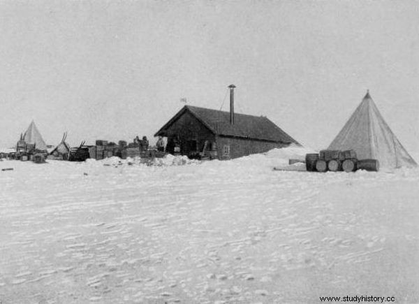 Ceguera de la nieve, escorbuto y envenenamiento por plomo. ¿Cómo fue REALMENTE el camino hacia el Polo? 