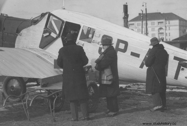 Precios de los billetes de avión en la Polonia de antes de la guerra. ¿Tu bisabuelo volaba en avión? 