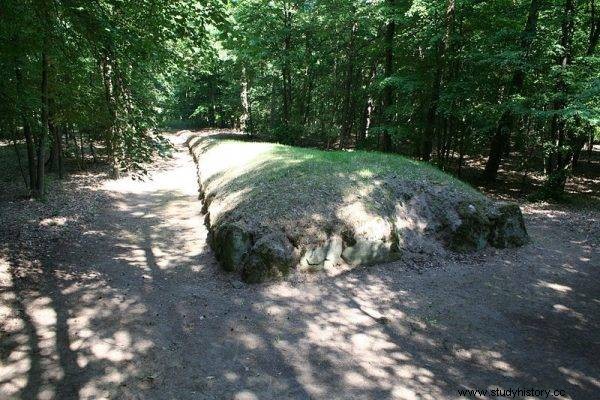 Las tumbas de los gigantes. ¿Dónde están las  pirámides polacas ? 