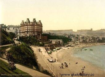 Entretenimiento para los elegidos. La historia de los baños de mar no es tan larga. 