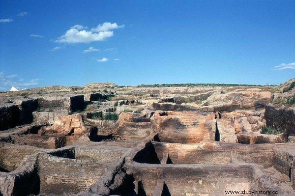 チャタルホユク - 道路のない古代都市 