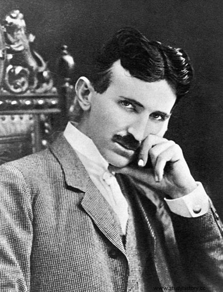 El señor del trueno que revolucionó el mundo:las locas ideas de Nikola Tesla 