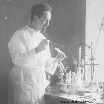 Rudolf Weigl estuvo a un paso de recibir dos veces el Premio Nobel. ¿Por qué no lo consiguió al final? 