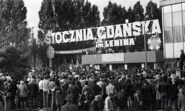 Могло ли военное положение быть введено уже в августе 1980 года? 