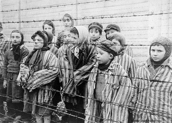 Los últimos momentos del Ángel de la Muerte de Auschwitz. ¿Cómo murió Josef Mengele? 