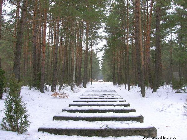 Venganza por el millón de asesinados. Una espectacular rebelión en el campo de exterminio de Treblinka que todos deberían recordar 