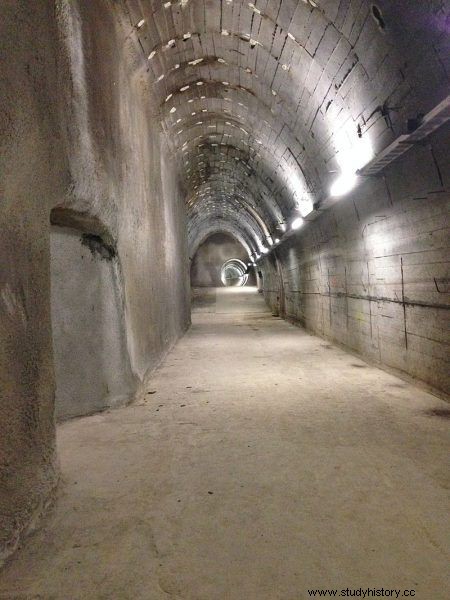 En este campo, la muerte por gaseo era una de las más leves, y los prisioneros transportados desde KL Auschwitz-Birkenau rogaban por la posibilidad de regresar. 