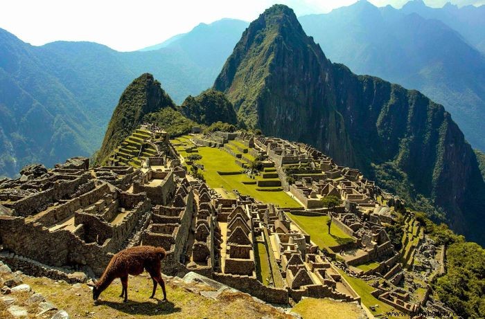 Historia Antigua:América desde la Era Precolombina 