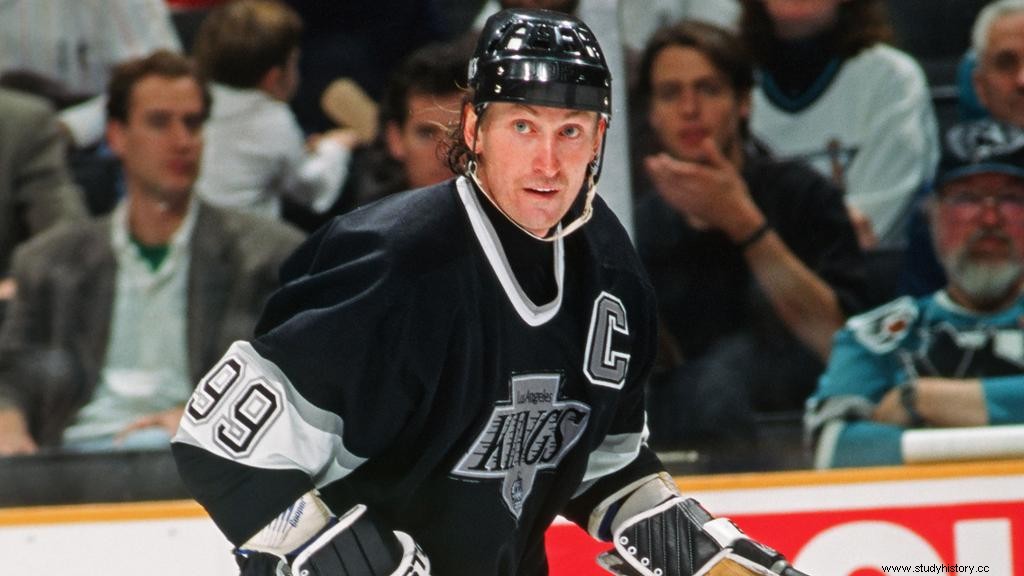 Wayne Gretzky:La historia de la leyenda canadiense del hockey sobre hielo. 