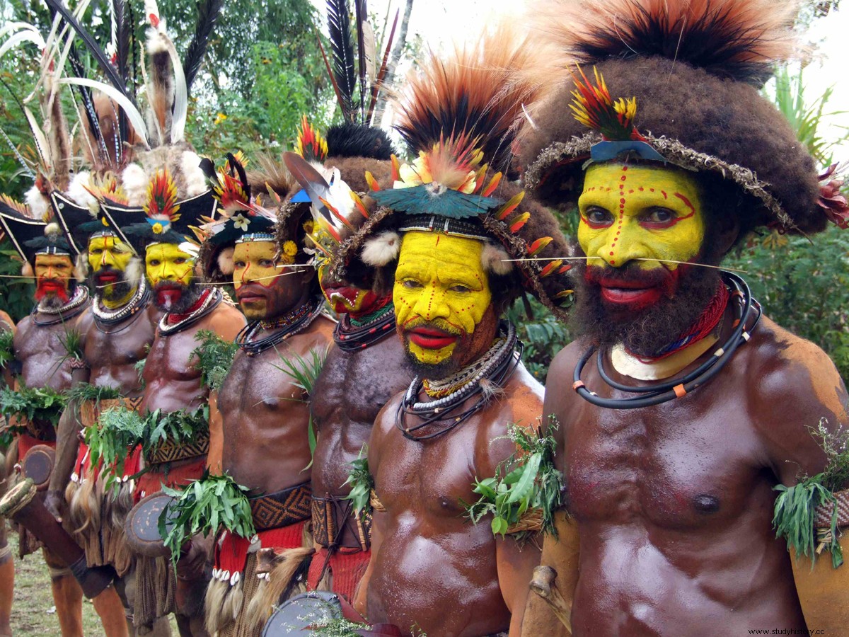 Una visión general de las tradiciones y la historia del pueblo Wantok. 