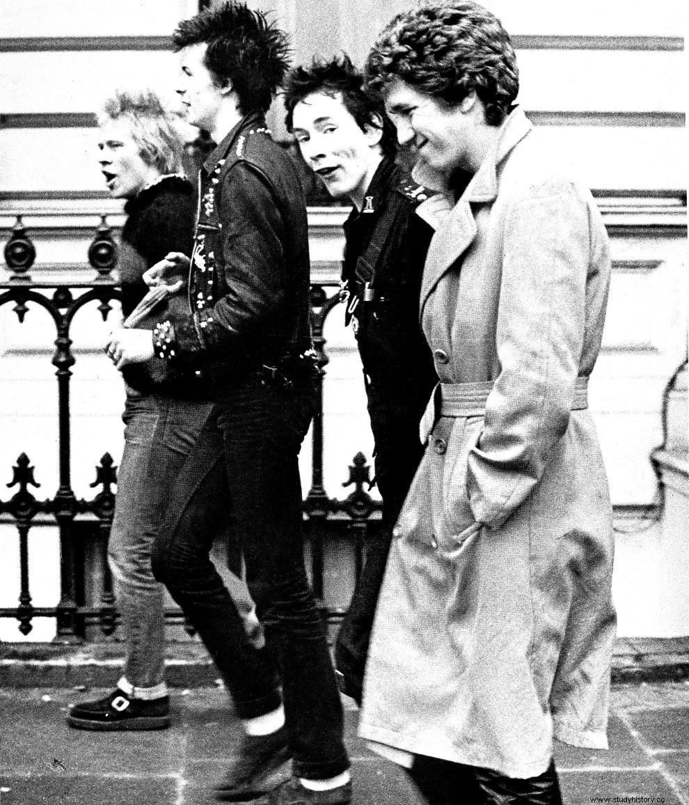 Sid Vicious y la efímera y retorcida trayectoria del punk 