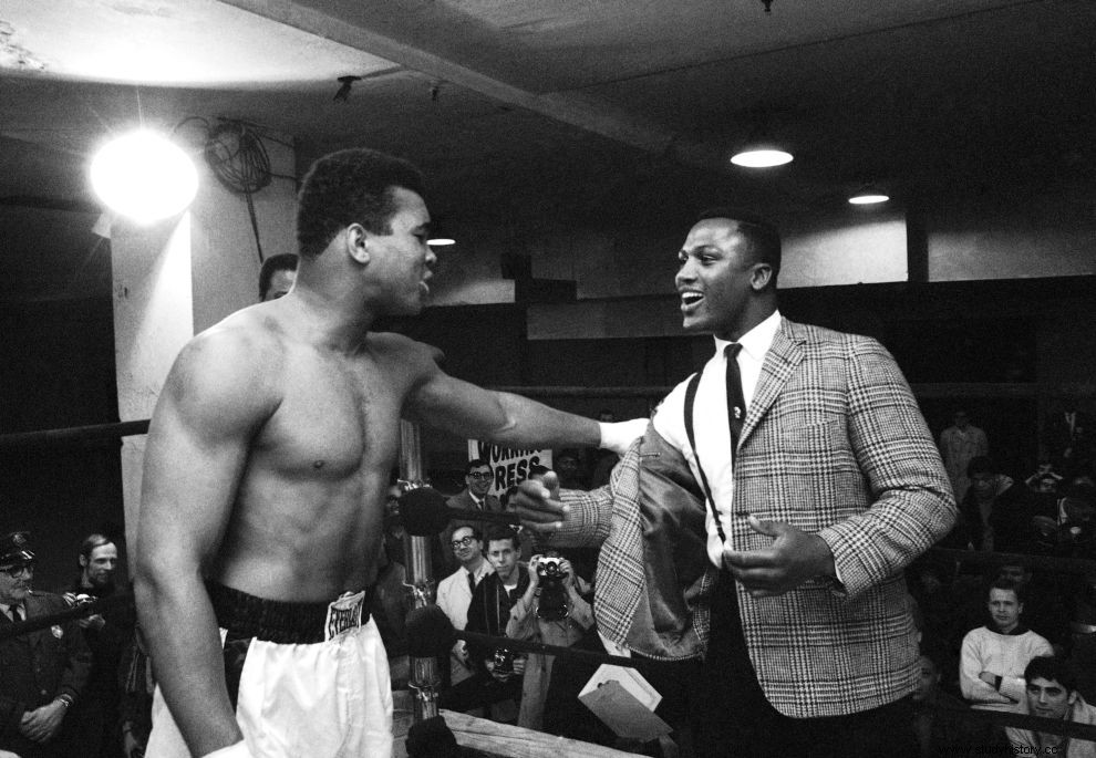 Cuando el invicto Muhammad Ali fue derrotado por Joe Frazier 