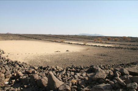 Misteriosas estructuras de piedra en el desierto saudí 