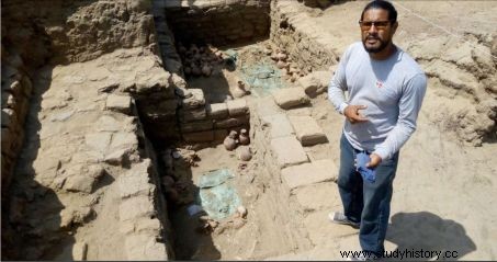 Tumbas de líderes militares mochicas descubiertas en Perú 