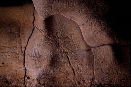 Descubrimiento de cien obras parietales en una cueva de España 