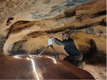 Descubrimiento de cien obras parietales en una cueva de España 