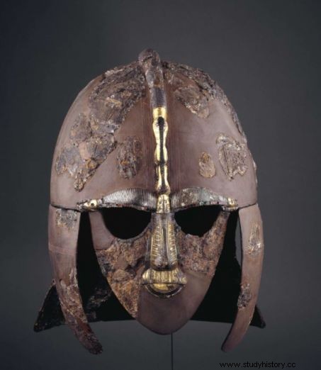 다시 Sutton Hoo:The Dig로 돌아가서, 20세기 가장 위대한 고고학적 발견 중 하나입니다. 