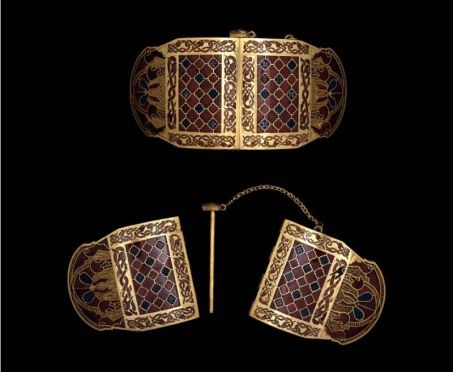 다시 Sutton Hoo:The Dig로 돌아가서, 20세기 가장 위대한 고고학적 발견 중 하나입니다. 