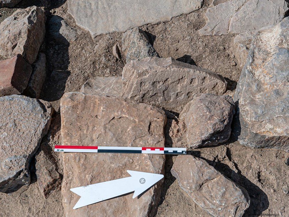 Un juego de mesa de 4.000 años de antigüedad descubierto en el desierto de Omán 