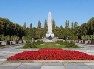 Soviet Memorial Schönholzer Heide 