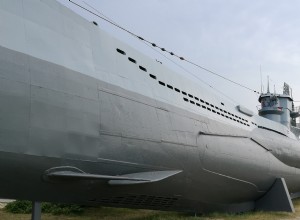 Dentro del U-995, un submarino alemán de la Segunda Guerra Mundial. 