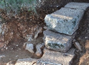 Descubren en la isla de Lefkada un teatro griego hasta ahora desconocido 