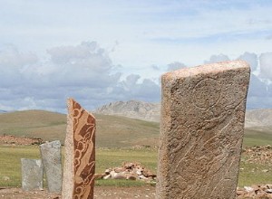 Las piedras únicas con renos voladores procedentes de Mongolia y Siberia, erigidas hace 3.000 años 