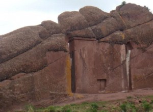 The gate of Aramu Muru, a carving of natural origin or an unfinished Inca structure 