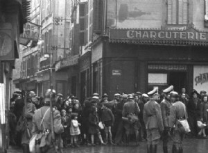 An  ordinary  day at the Nazi labor camp 