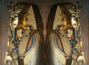 Deformed fetuses in the tomb of the Pharaoh. Tutankhamun s family secret 