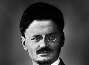 El cerebro se estaba saliendo de la herida, había fragmentos de hueso por todas partes. Lev Trotsky y la venganza de Stalin. 