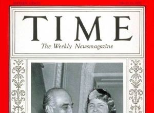 Davies en Moscú. Un tonto crédulo fascinado por Stalin 