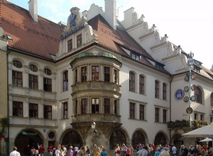 Munich s Hofbräuhaus:The story behind the beer hall 