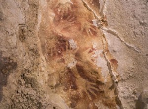 The use of biometrics to define the sex of prehistoric artists 